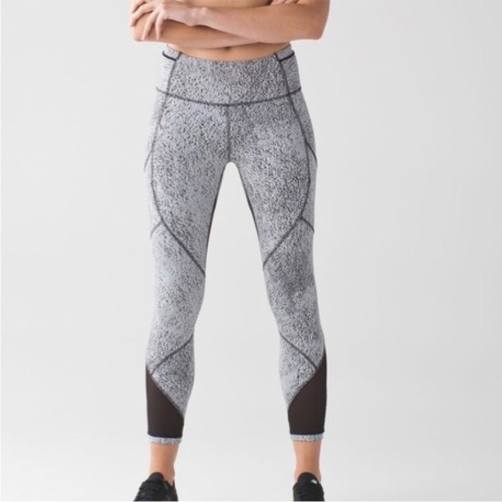 Lululemon outrun leggings